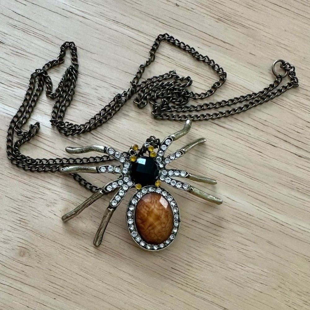Jeweled Spider on 26" Chain (Halloween)